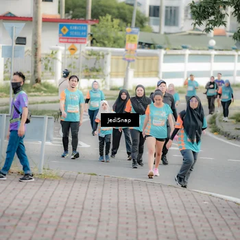 Runner Photo 8324978