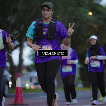 Runner Photo 8324991