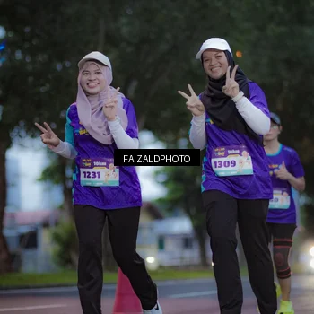 Runner Photo 8324992