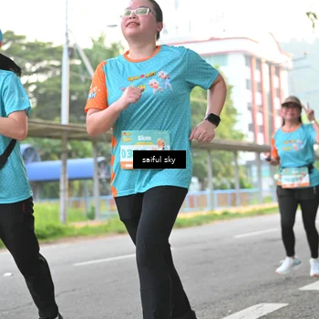 Runner Photo 8325002