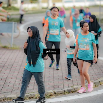 Runner Photo 8325027