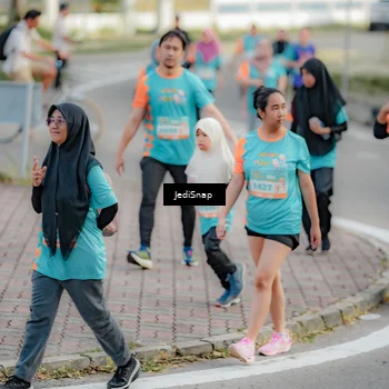 Runner Photo 8325029