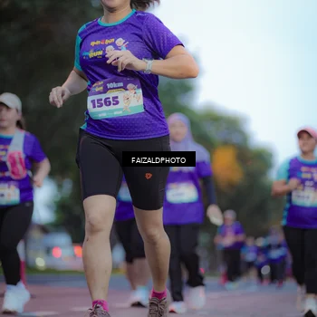 Runner Photo 8325033