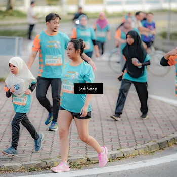 Runner Photo 8325040