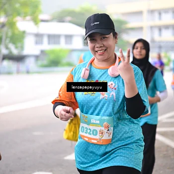 Runner Photo 8325043