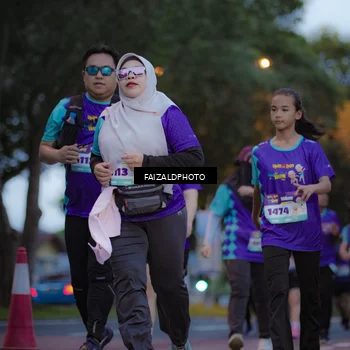 Runner Photo 8325054