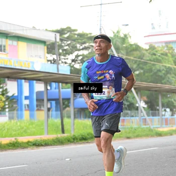 Runner Photo 8325059