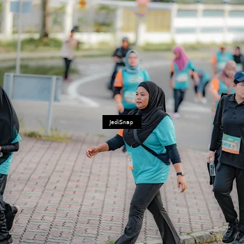 Runner Photo 8325076