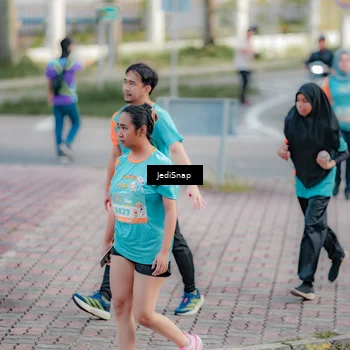 Runner Photo 8325081