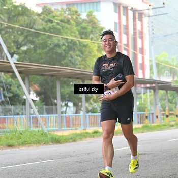 Runner Photo 8325102