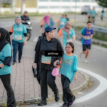 Runner Photo 8325110