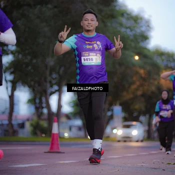 Runner Photo 8325134