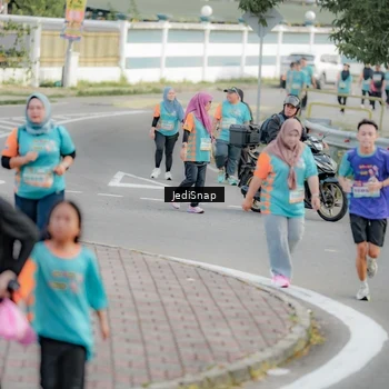 Runner Photo 8325147