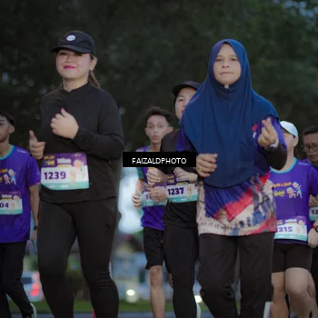 Runner Photo 8325176