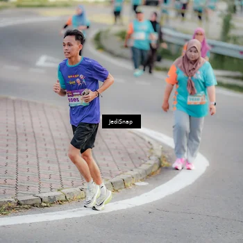 Runner Photo 8325178