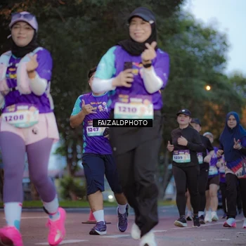 Runner Photo 8325191