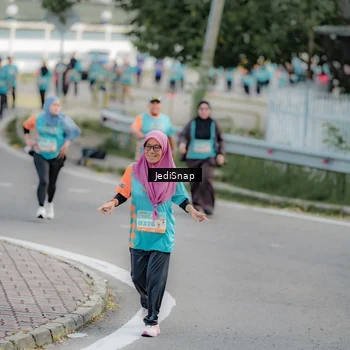 Runner Photo 8325205