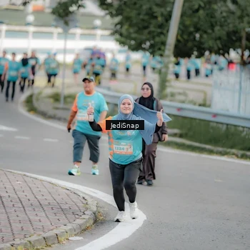 Runner Photo 8325219