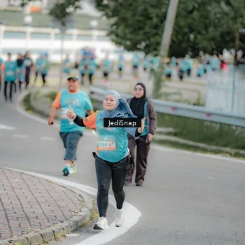 Runner Photo 8325225