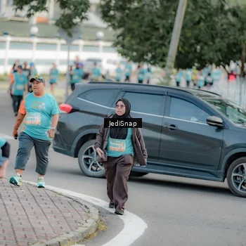 Runner Photo 8325229