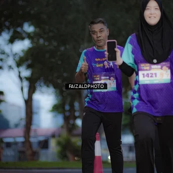 Runner Photo 8325249