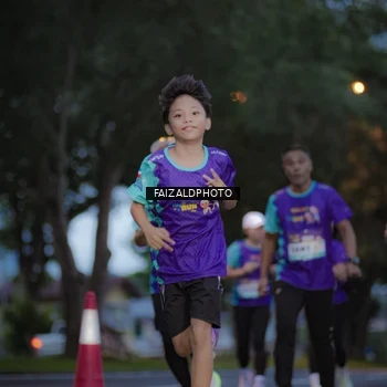 Runner Photo 8325269