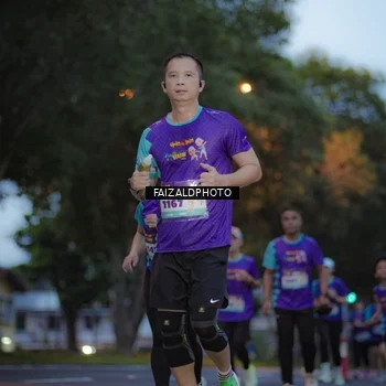 Runner Photo 8325276