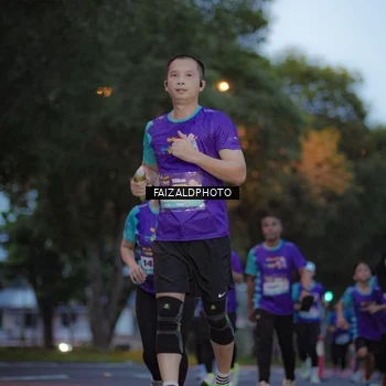 Runner Photo 8325280