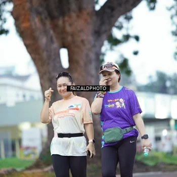 Runner Photo 8325282