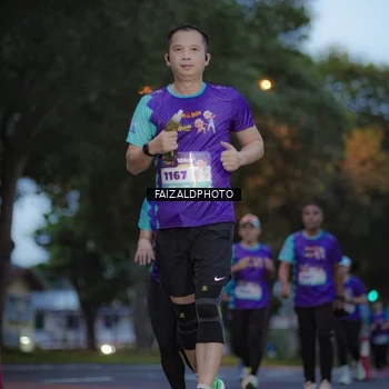 Runner Photo 8325283