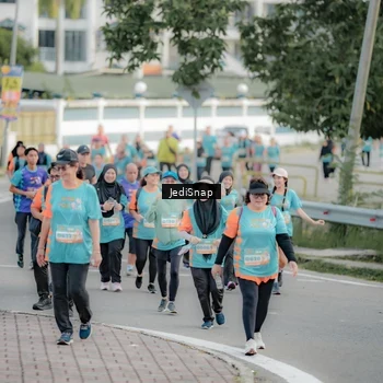 Runner Photo 8325284