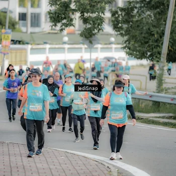 Runner Photo 8325287