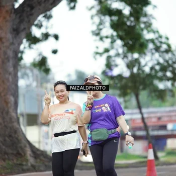 Runner Photo 8325298