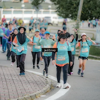 Runner Photo 8325305