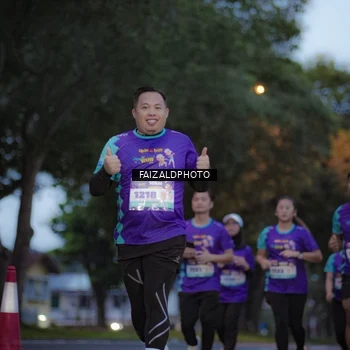 Runner Photo 8325308