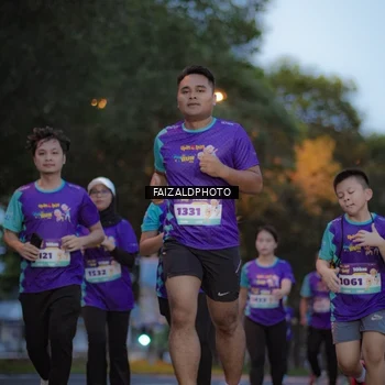 Runner Photo 8325315