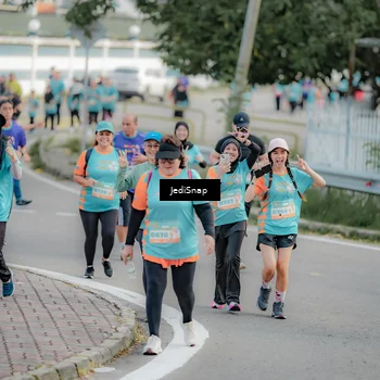 Runner Photo 8325318