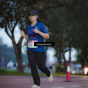 Runner Photo 8325320
