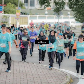 Runner Photo 8325321
