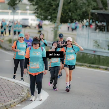 Runner Photo 8325333