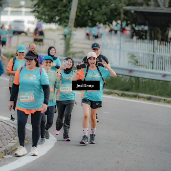 Runner Photo 8325335