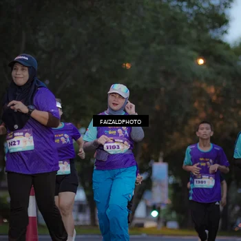Runner Photo 8325347