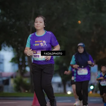 Runner Photo 8325354