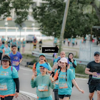 Runner Photo 8325362