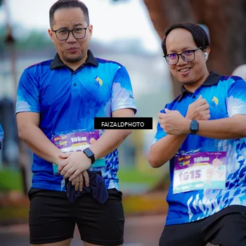Runner Photo 8325369