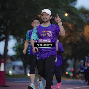 Runner Photo 8325372