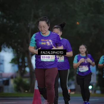 Runner Photo 8325383