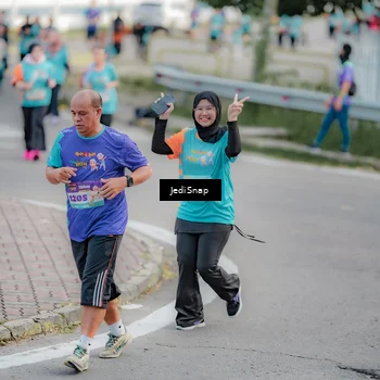 Runner Photo 8325410