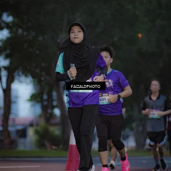 Runner Photo 8325436