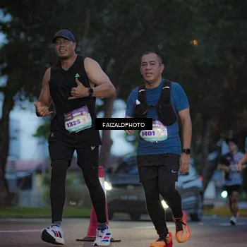 Runner Photo 8325438